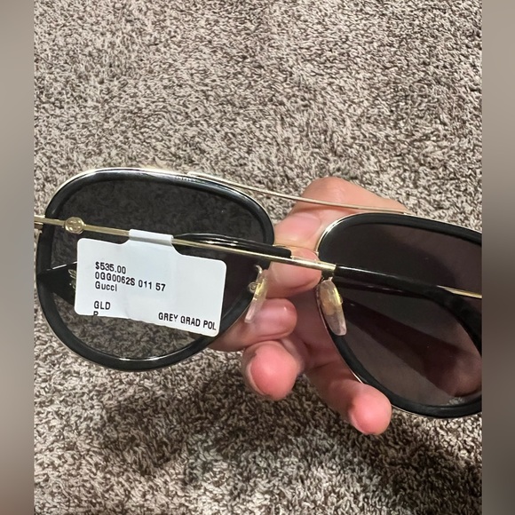 Brand new Gucci Polarized women’s Sunglasses - Picture 4 of 5